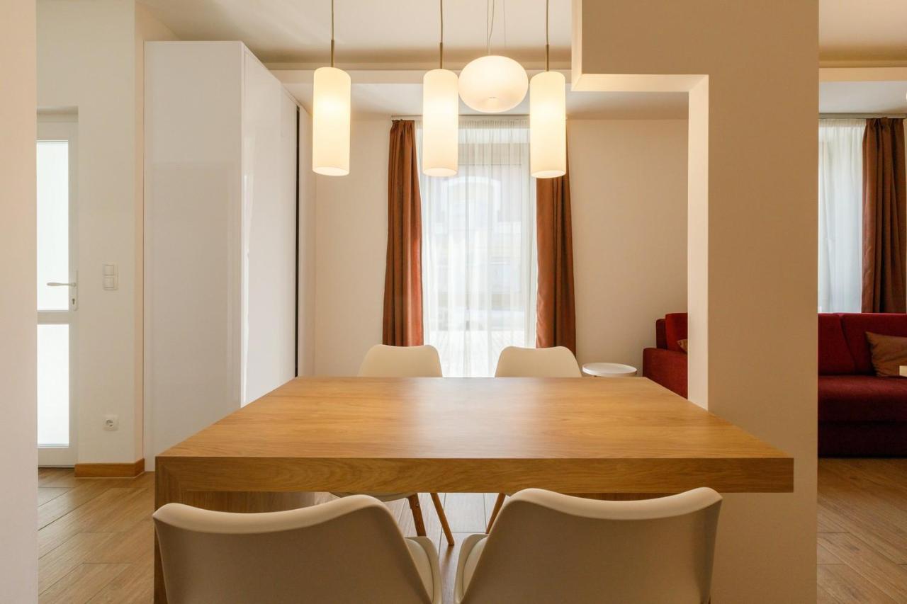 La Bella Centrum Apartmanok Piros/Sarga Heviz Luaran gambar