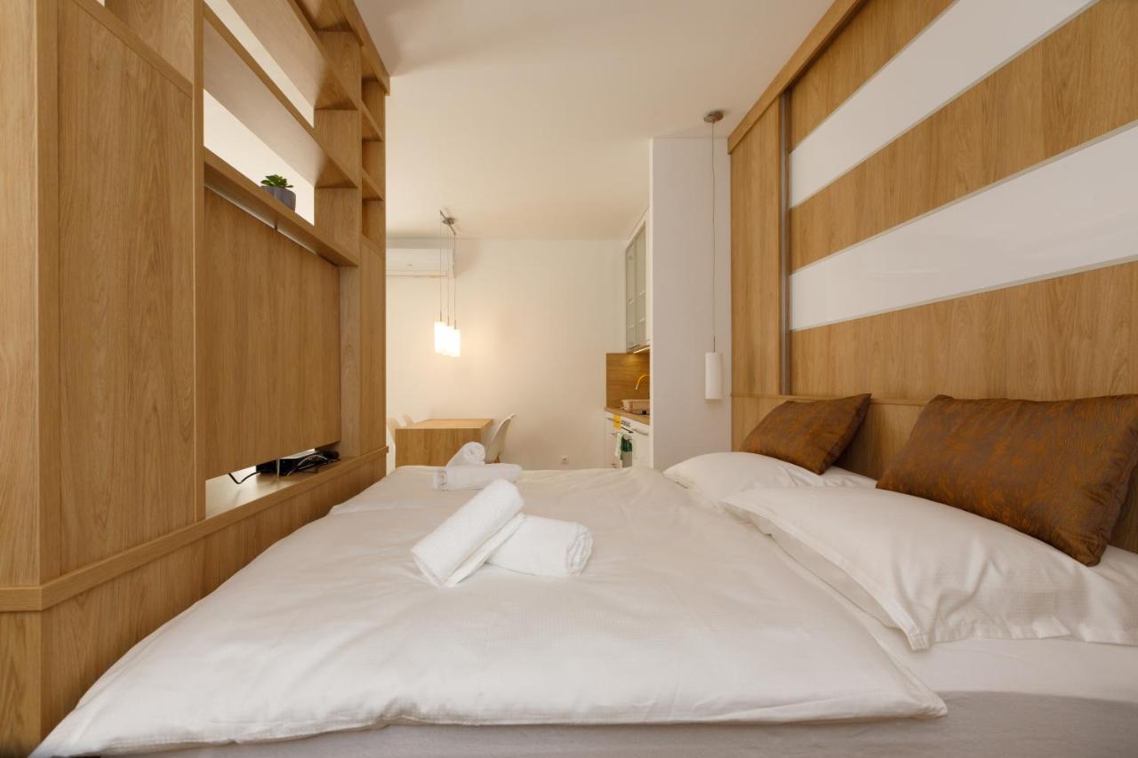 La Bella Centrum Apartmanok Piros/Sarga Heviz Luaran gambar