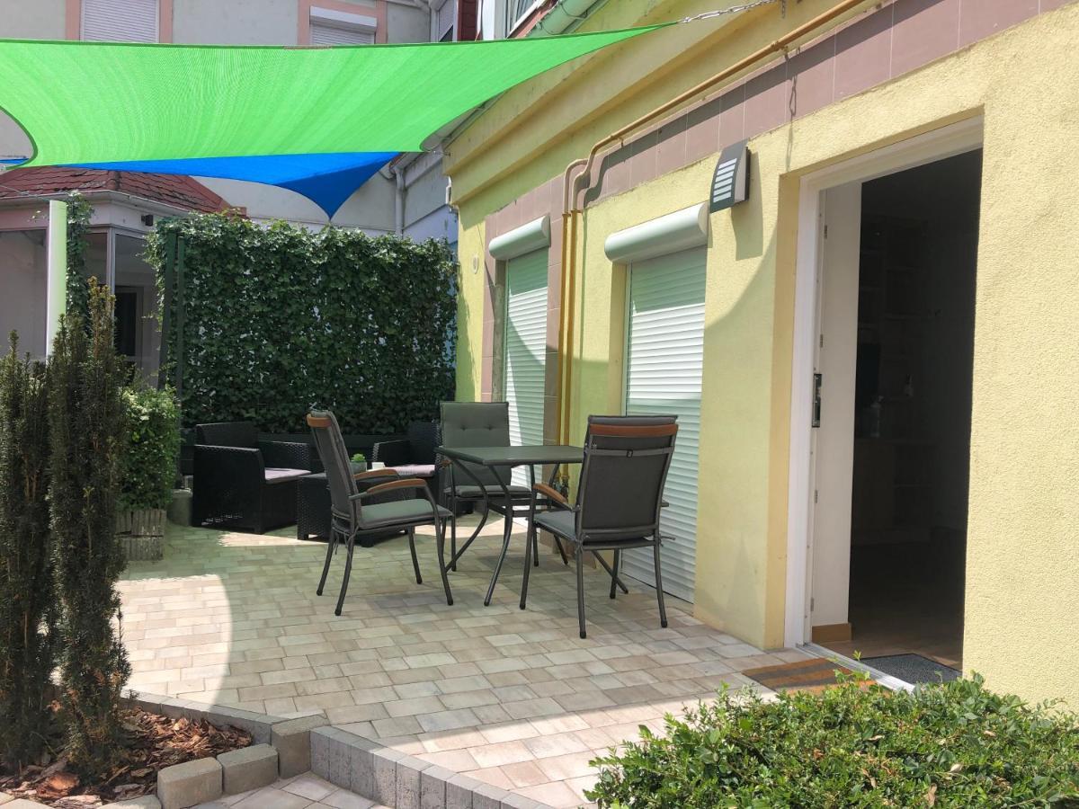 La Bella Centrum Apartmanok Piros/Sarga Heviz Luaran gambar
