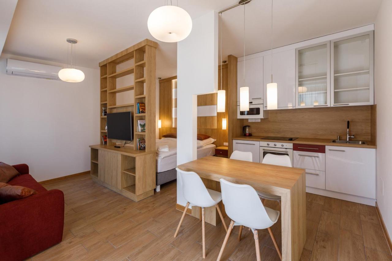 La Bella Centrum Apartmanok Piros/Sarga Heviz Luaran gambar